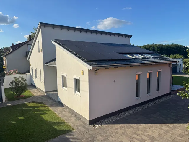 Eladó ház Koroncó 121 nm