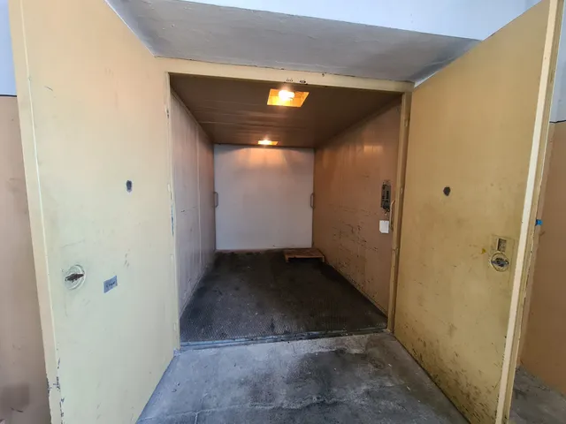 Eladó kereskedelmi és ipari ingatlan Győr, Gyárváros, Puskás Tivadar 4632 nm