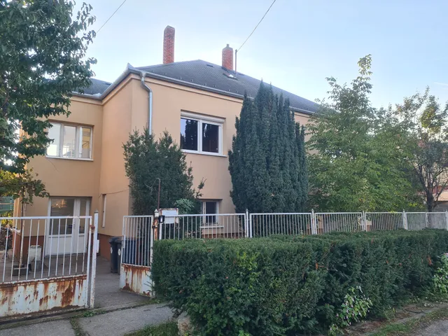 Eladó ház Győr, Újváros 180 nm