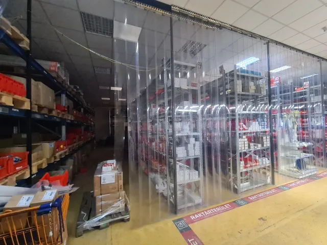 Kiadó kereskedelmi és ipari ingatlan Győr, Szabadhegy 312 nm