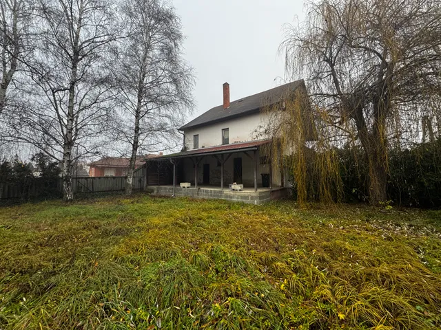 Eladó ház Abda 240 nm