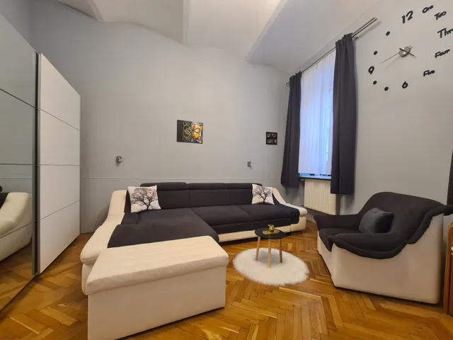 Eladó lakás Győr, Belváros, Apáca 67 nm