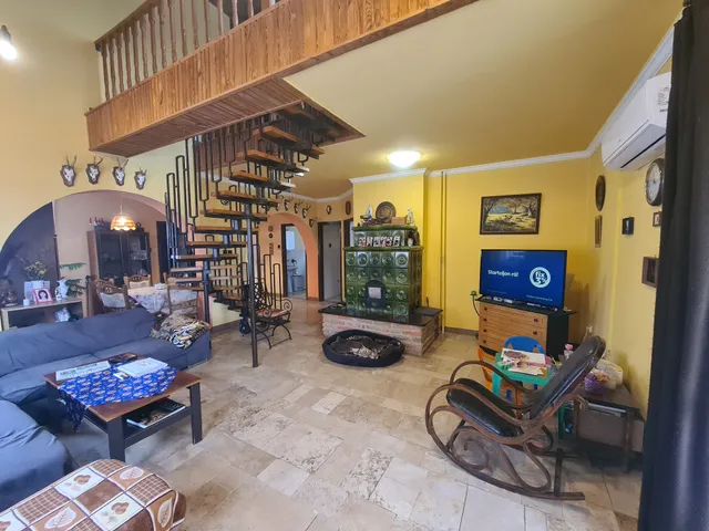 Eladó ház Pér, Erzsébet 150 nm