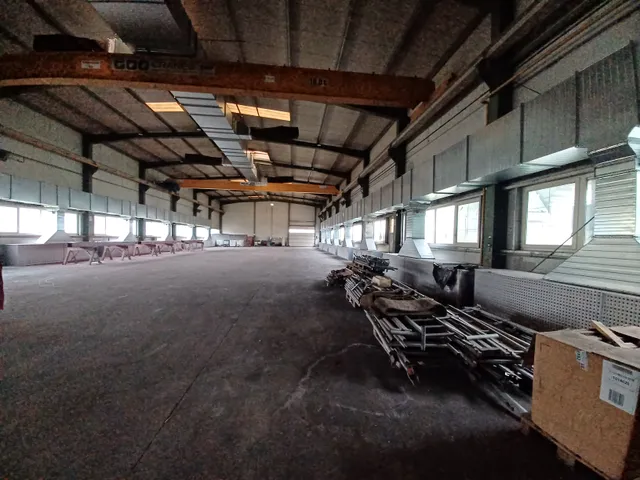 Kiadó kereskedelmi és ipari ingatlan Mosonmagyaróvár, Ipartelep 3000 nm