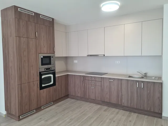 Kiadó lakás Győr, Nádorváros 70 nm