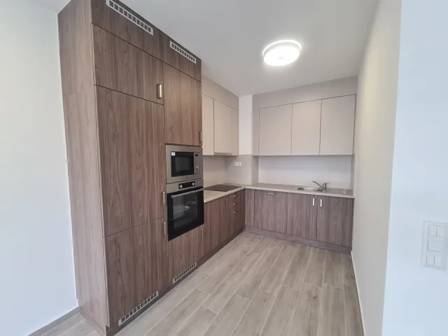 Kiadó lakás Győr, Nádorváros 73 nm