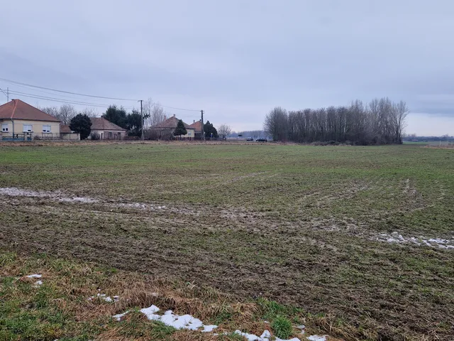 Eladó telek Szilsárkány 2160 nm