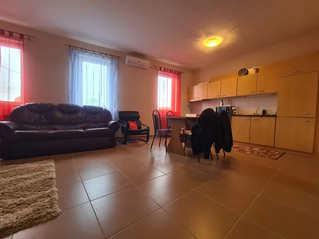 Kiadó lakás Győr, Újváros 50 nm