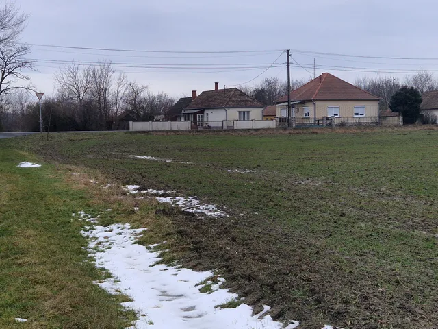 Eladó telek Szilsárkány, Fő utca 10 1079 nm