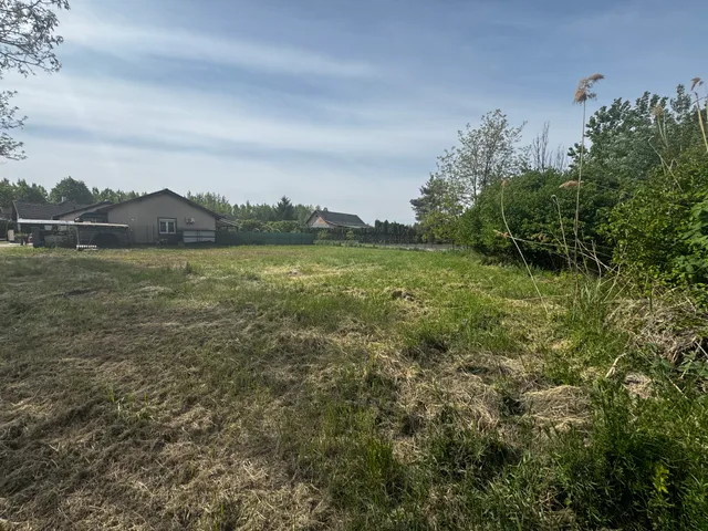 Eladó telek Győrzámoly 871 nm