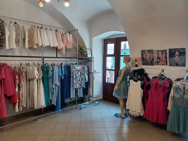 Eladó kereskedelmi és ipari ingatlan Győr, Belváros, Baross Gábor 36 nm