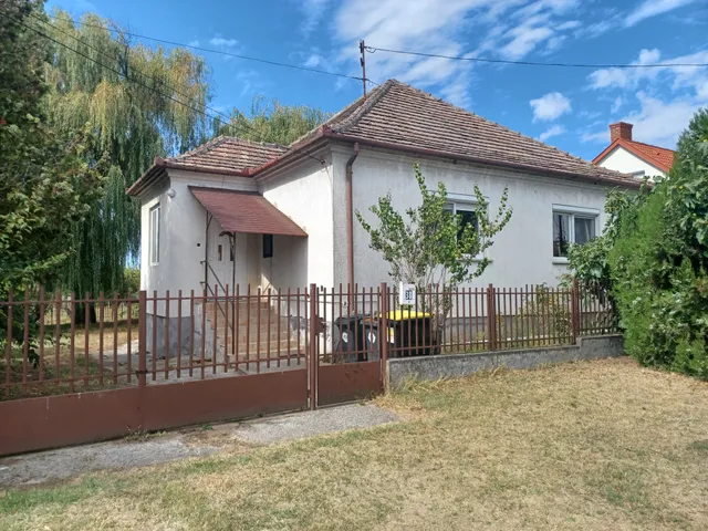 Eladó ház Győr, Győrszentiván 90 nm
