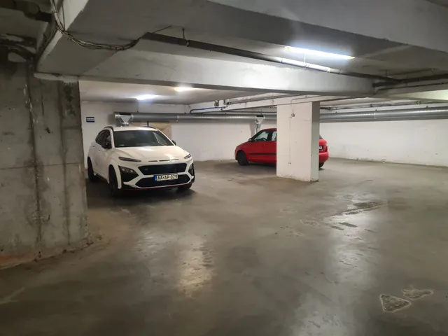Eladó garázs Győr, Sziget 21 nm