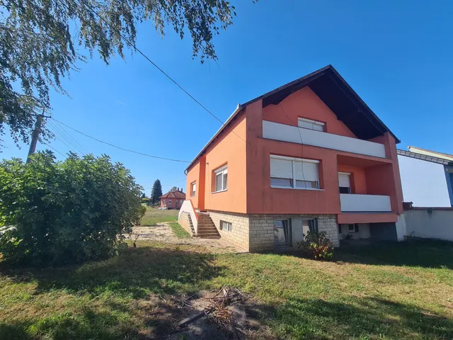 Eladó ház Öttevény 230 nm