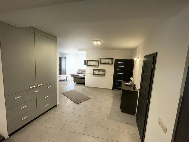 Kiadó lakás Paks 107 nm