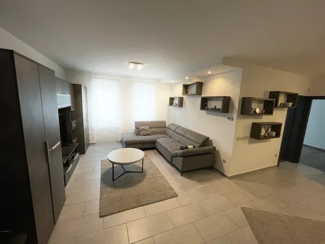 Kiadó lakás Paks 107 nm