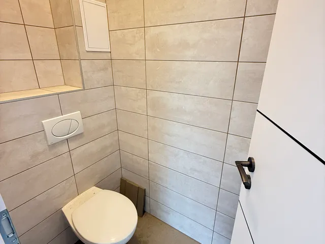 Kiadó kereskedelmi és ipari ingatlan Paks 20 nm