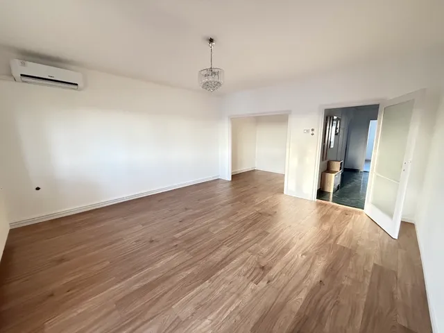 Eladó lakás Paks 77 nm