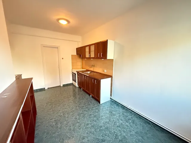 Eladó lakás Paks 77 nm