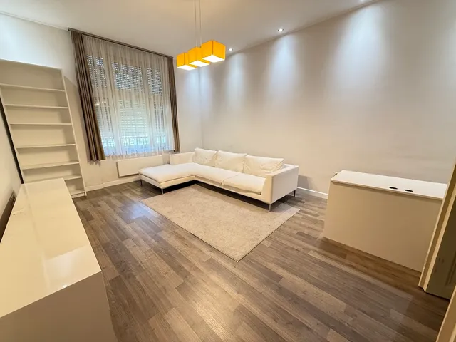 Kiadó lakás Paks 80 nm