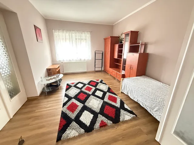 Kiadó lakás Paks 85 nm