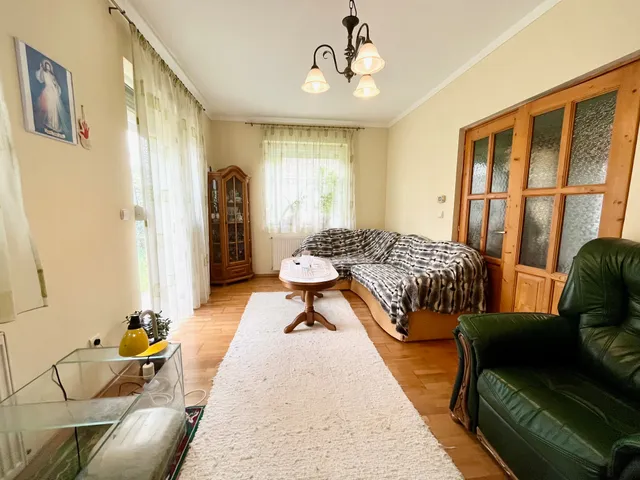 Eladó lakás Debrecen, Homokkert 88 nm