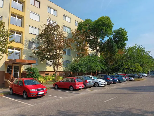 Kiadó lakás Debrecen, Egyetemváros 44 nm