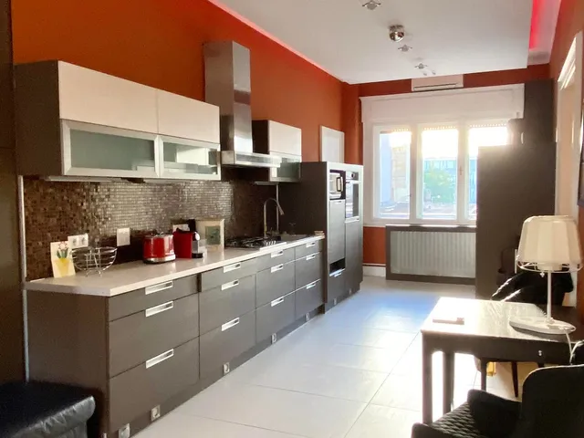 Kiadó lakás Debrecen, Belváros, Piac utca 45-47 108 nm