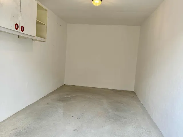Eladó garázs Debrecen, Ispotály, Ispotály utca 16 nm