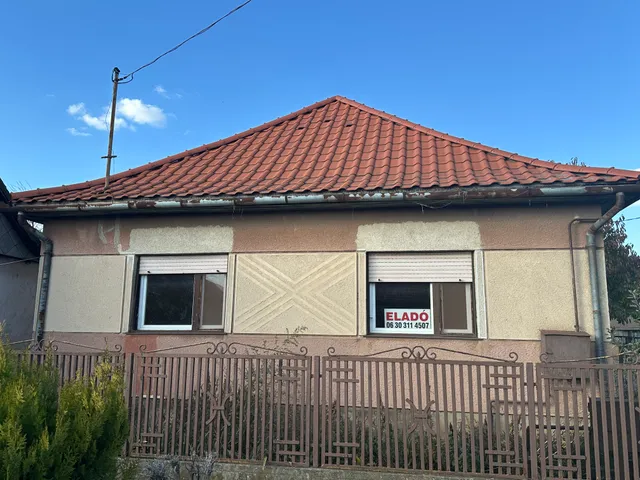 Eladó ház Földes 90 nm