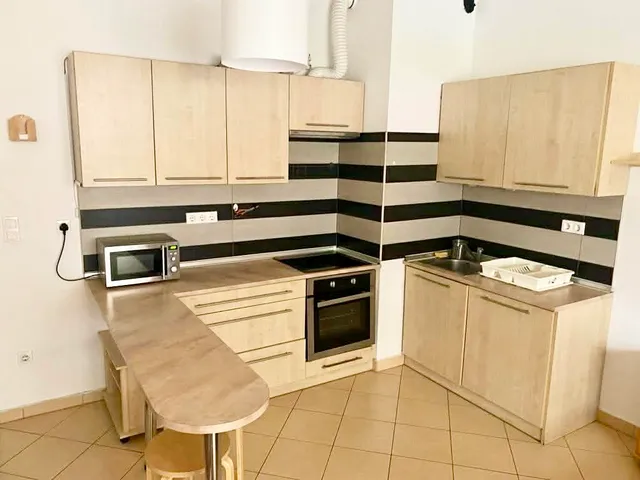 Eladó lakás Debrecen, Kertváros 33 nm