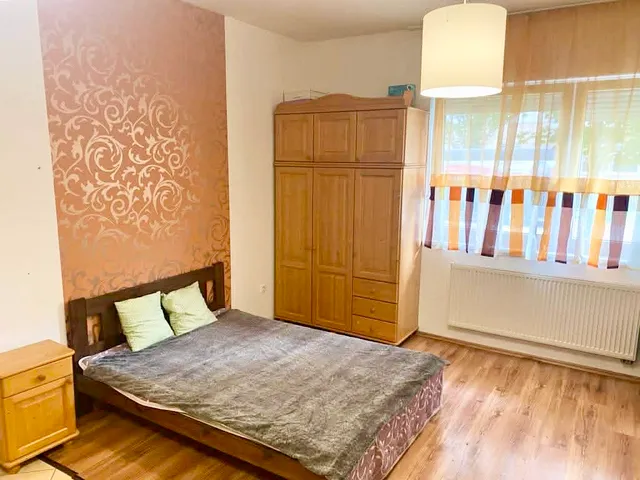 Eladó lakás Debrecen, Kertváros 33 nm