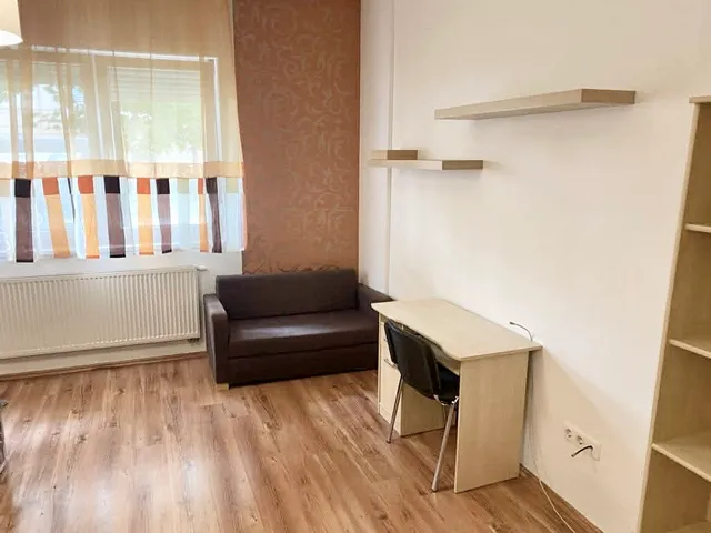 Eladó lakás Debrecen, Kertváros 33 nm