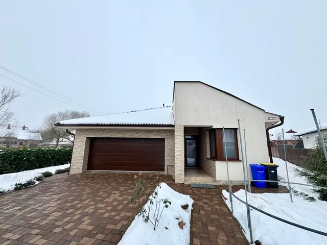 Kiadó ház Debrecen, Lencztelep, Dézsa utca 140 nm