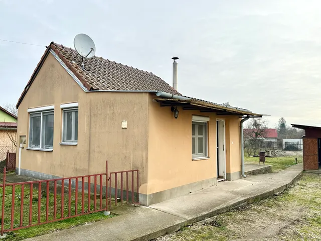 Eladó ház Debrecen, Bayk András-kert 28 nm