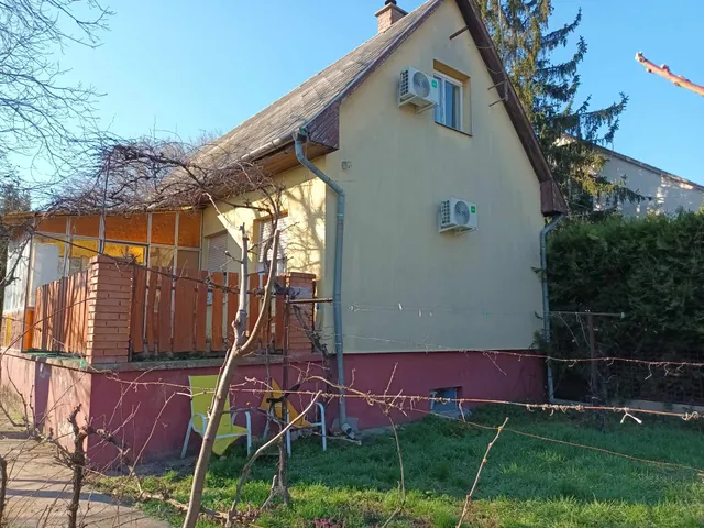 Kiadó ház Debrecen, Kismacs 100 nm