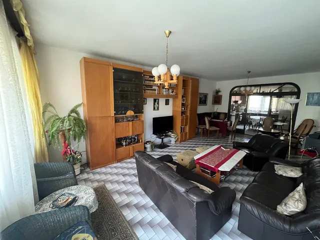 Eladó ház Debrecen, Akadémiakert 170 nm