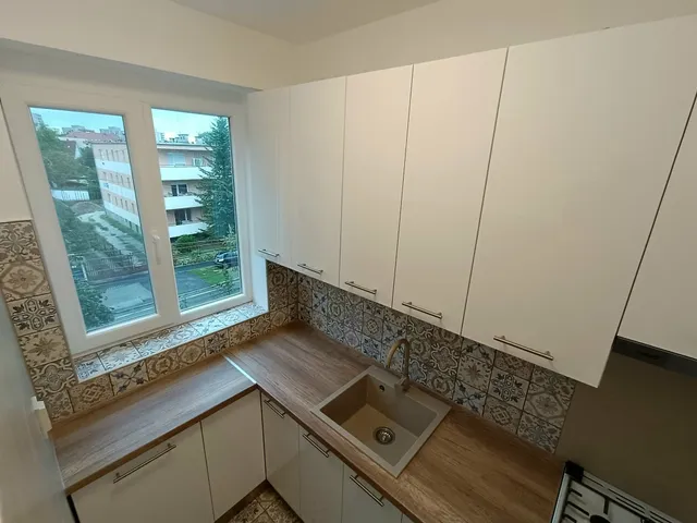 Eladó lakás Debrecen, Széchenyikert 80 nm