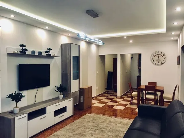 Kiadó lakás Debrecen, Belváros, Bethlen utca 55 nm