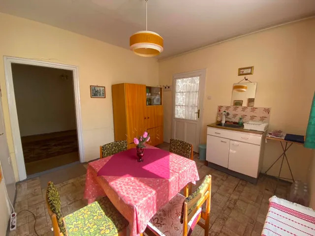 Eladó ház Debrecen, Nagyerdőalja 38 nm