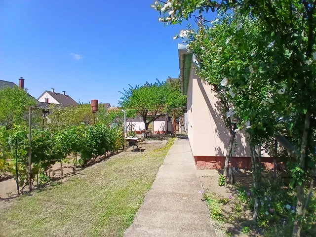 Eladó ház Debrecen, Biharikert 60 nm
