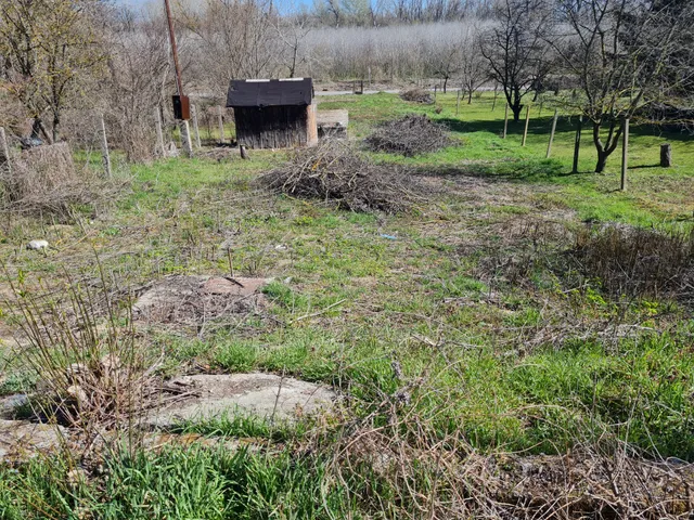 Eladó telek Rácalmás 893 nm