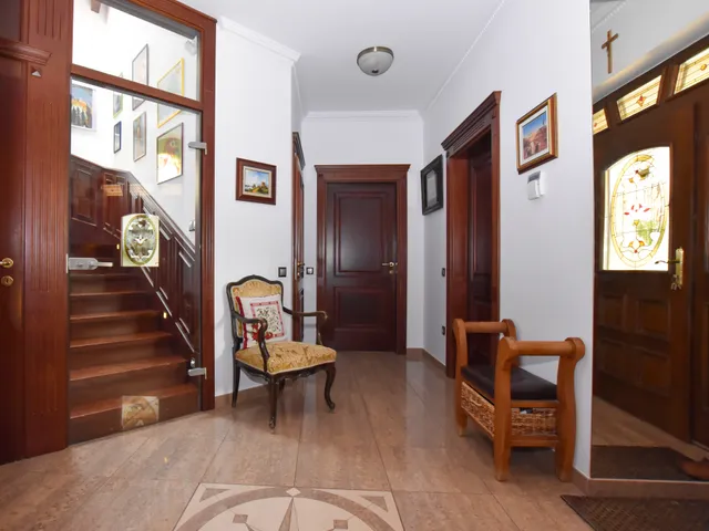 Eladó ház Székesfehérvár, Maroshegy 379 nm