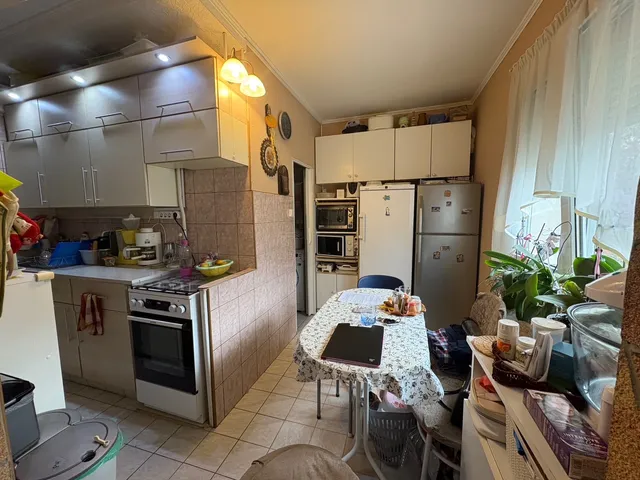 Eladó lakás Székesfehérvár, Szedreskert 60 nm