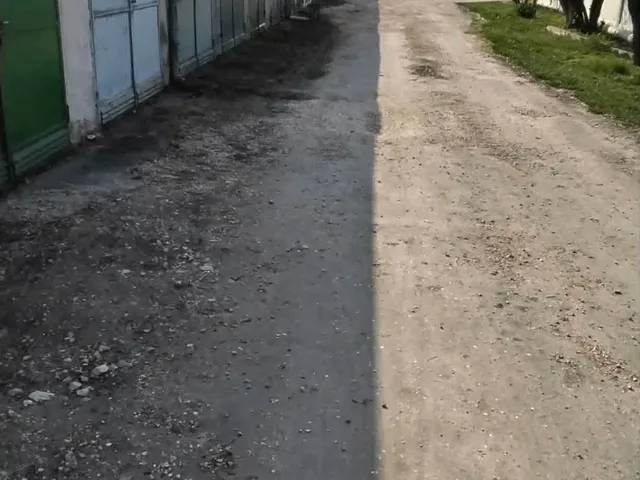 Eladó garázs Székesfehérvár, Palotaváros 18 nm