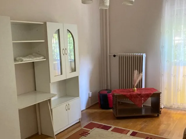 Eladó lakás Székesfehérvár, Szedreskert 45 nm