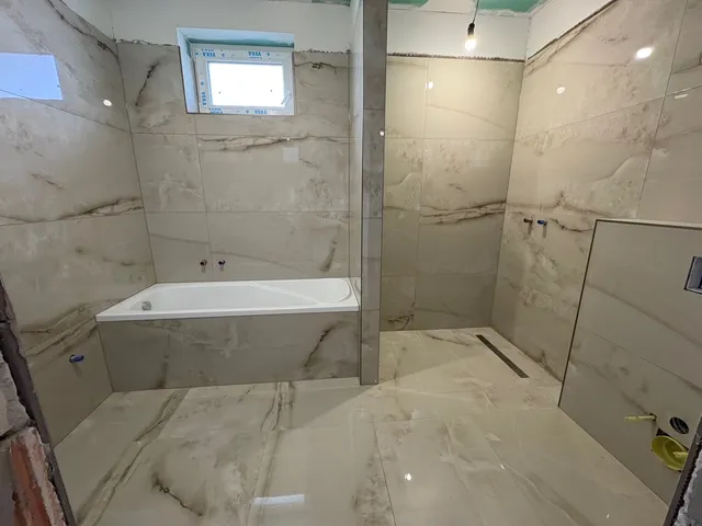 Eladó ház Úrhida 127 nm
