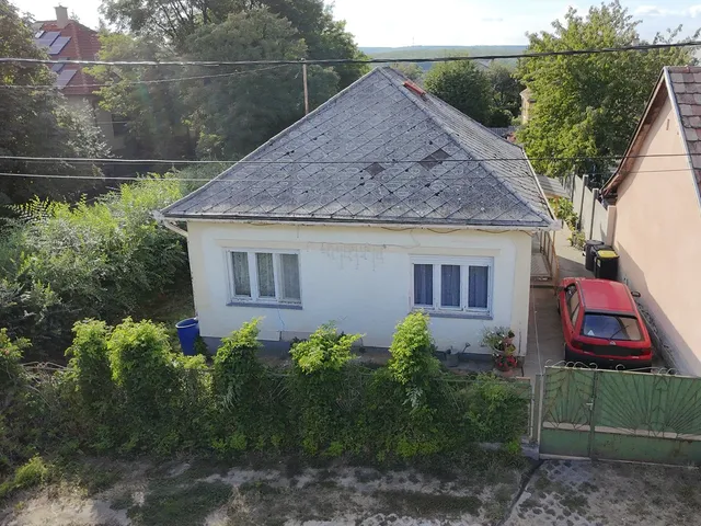 Eladó ház Isaszeg 75 nm