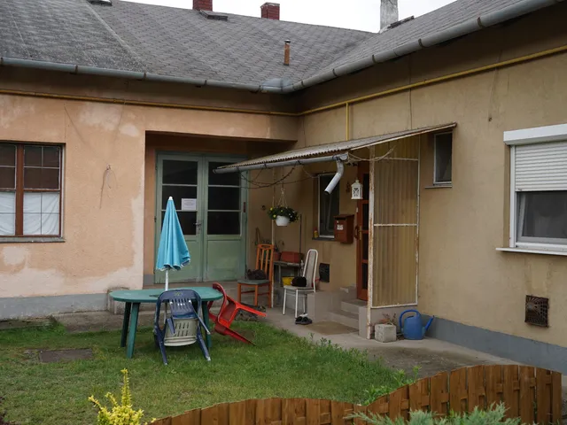 Eladó lakás Isaszeg 79 nm