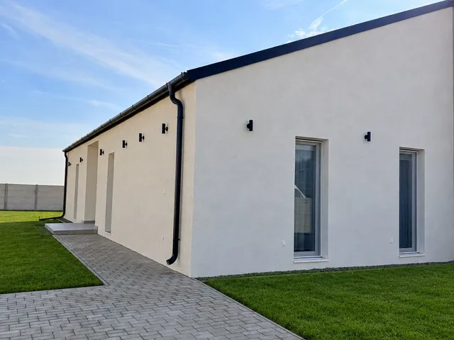 Kiadó ház Isaszeg 90 nm